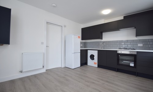 Mackintosh Place Flat 1 - Cardiff Letting Agents