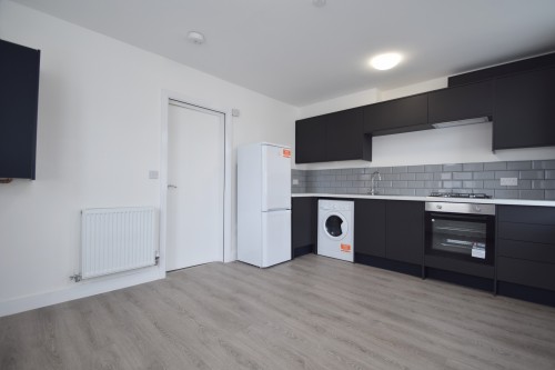 Mackintosh Place Flat 1 - Cardiff Letting Agents